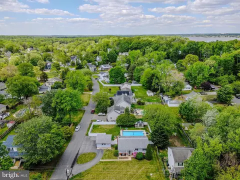 View/Area - 3542 Loch Haven Dr, Edgewater, MD 21037 photo 5 of 11