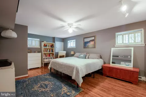 Bedroom - 3542 Loch Haven Dr, Edgewater, MD 21037 photo 4 of 5