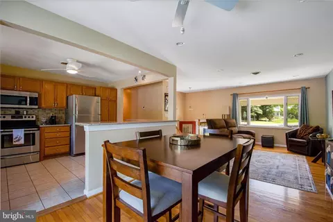 Dining - 3542 Loch Haven Dr, Edgewater, MD 21037 photo 1 of 1
