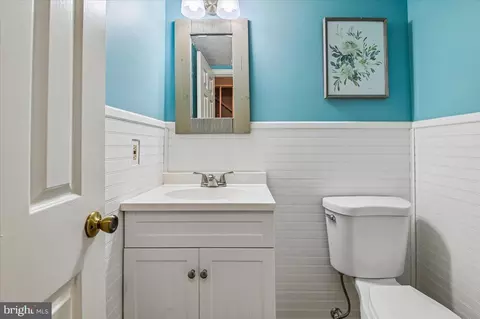 Bath - 1142 Jeffrey Dr, Crofton, MD 21114 photo 3 of 3