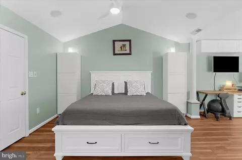 Bedroom - 1327 Peppertree Ct, Crofton, MD 21114 photo 2 of 5