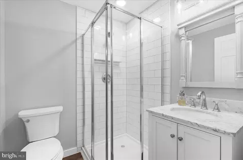 Bath - 1327 Peppertree Ct, Crofton, MD 21114 photo 6 of 6