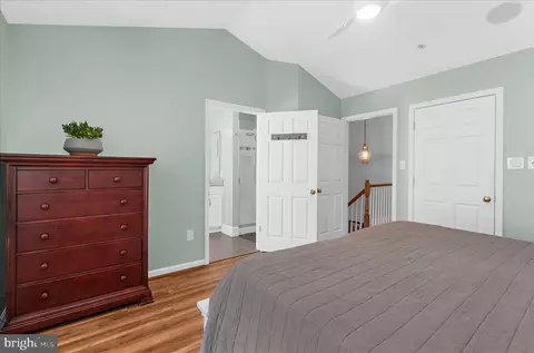 Bedroom - 1327 Peppertree Ct, Crofton, MD 21114 photo 3 of 5