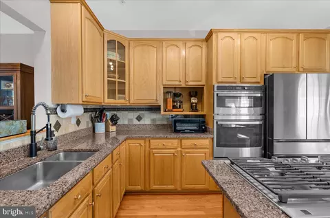 Kitchen - 1327 Peppertree Ct, Crofton, MD 21114 photo 3 of 3