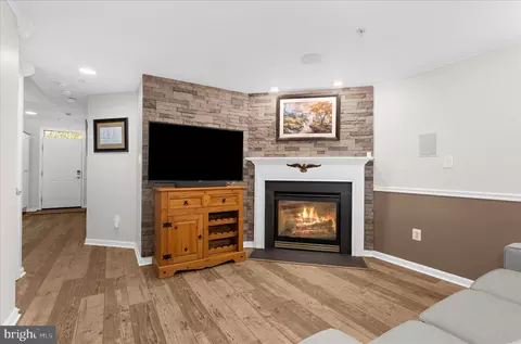 Living - 1327 Peppertree Ct, Crofton, MD 21114 photo 3 of 3