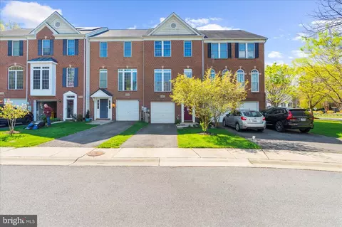 Exterior - 1327 Peppertree Ct, Crofton, MD 21114 photo 2 of 8