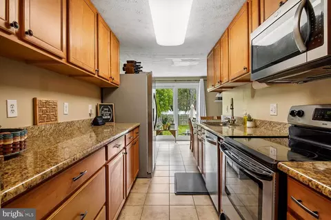Kitchen - 1643 Revell Downs Dr, Annapolis, MD 21409 photo 1 of 2