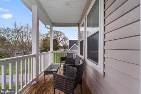 Exterior - 620 Doyle Rd, Deale, MD 20751 photo 2 of 4
