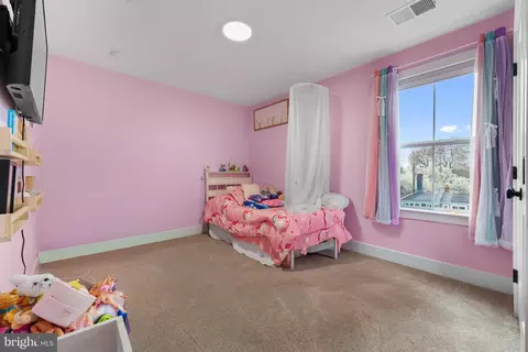Bedroom - 620 Doyle Rd, Deale, MD 20751 photo 5 of 5