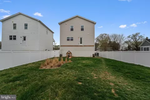 Exterior - 620 Doyle Rd, Deale, MD 20751 photo 3 of 4
