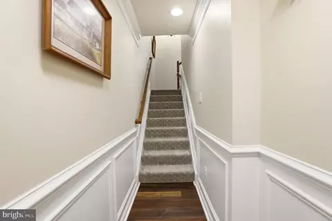 Entry Way - 876 Nancy Lynn Ln, Arnold, MD 21012 photo 3 of 12
