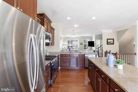 Kitchen - 876 Nancy Lynn Ln, Arnold, MD 21012 photo 3 of 4