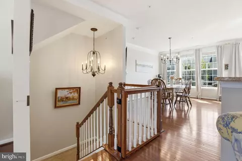 Entry Way - 876 Nancy Lynn Ln, Arnold, MD 21012 photo 7 of 12