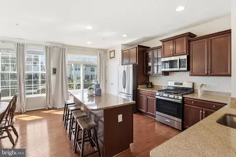 Kitchen - 876 Nancy Lynn Ln, Arnold, MD 21012 photo 1 of 4