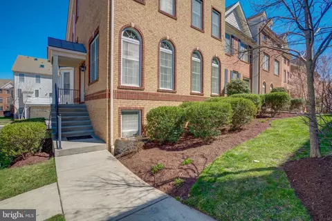 Exterior - 2517 Cherry Tree Rd, Hanover, MD 21076 photo 3 of 8