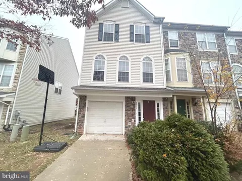 8212 Brooktree St, Laurel, MD 20724
