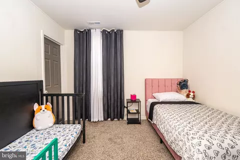 Bedroom - 5316 Disney Ave, Baltimore, MD 21225 photo 5 of 6