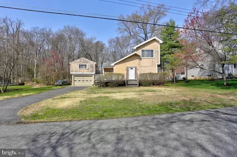 3650 N Carolina Ave, Edgewater, MD 21037
