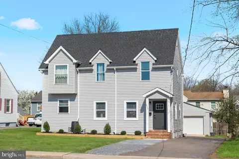 211 N Hammonds Ferry Rd, Linthicum Heights, MD 21090