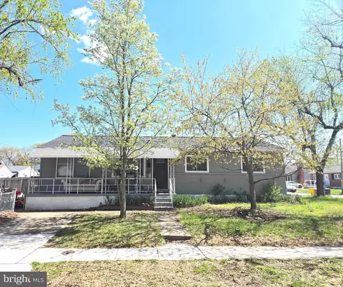 205 Hollywood Ct, Glen Burnie, MD 21060