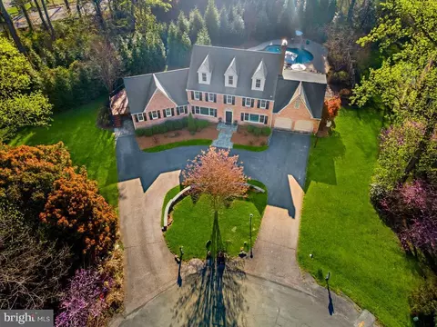 5 Belleview Dr, Severna Park, MD 21146