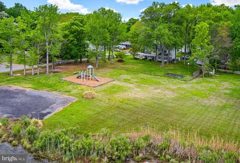 View/Area - 3893 Cotter Dr, Edgewater, MD 21037 photo 10 of 11