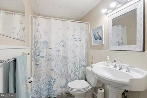 Bath - 3893 Cotter Dr, Edgewater, MD 21037 photo 1 of 2