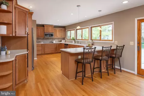Other - 122 E Bay View Dr, Annapolis, MD 21403 photo 3 of 67