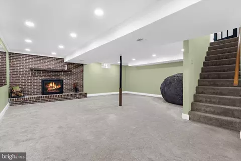 Living - 7731 Walters Rd, Pasadena, MD 21122 photo 1 of 1