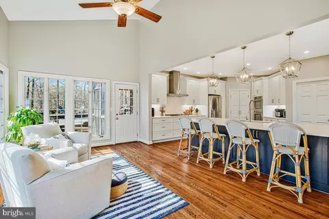 Kitchen - 3421 Swallowtail Ct, Edgewater, MD 21037 photo 6 of 7