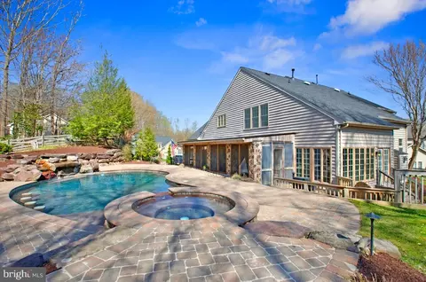 Exterior - 3421 Swallowtail Ct, Edgewater, MD 21037 photo 5 of 12