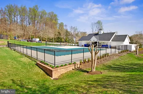 Exterior - 3421 Swallowtail Ct, Edgewater, MD 21037 photo 11 of 12