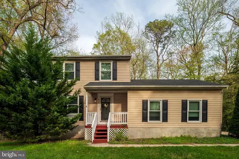 418 Howard Manor Dr, Glen Burnie, MD 21060