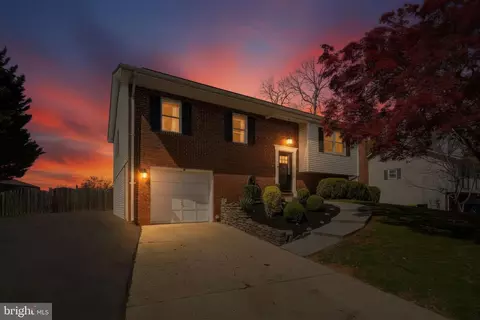 952 Seahorse Ct, Annapolis, MD 21409