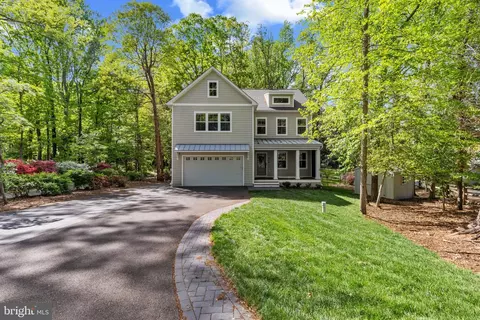 916 Waterview Dr, Crownsville, MD 21032