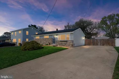 10 Idlewood St, Glen Burnie, MD 21061
