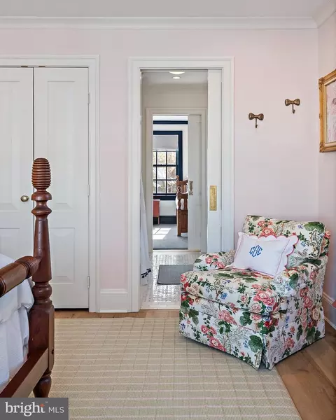 Bedroom - 313 Washington St, Annapolis, MD 21403 photo 5 of 11