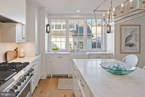Kitchen - 313 Washington St, Annapolis, MD 21403 photo 4 of 7