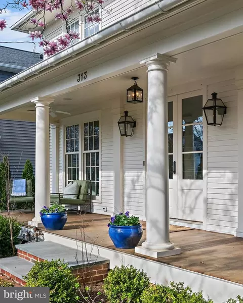 Exterior - 313 Washington St, Annapolis, MD 21403 photo 7 of 34