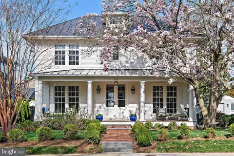 Exterior - 313 Washington St, Annapolis, MD 21403 photo 2 of 34