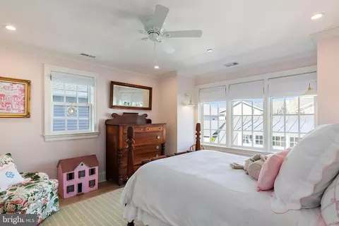 Bedroom - 313 Washington St, Annapolis, MD 21403 photo 3 of 11