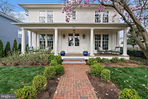 Exterior - 313 Washington St, Annapolis, MD 21403 photo 3 of 34