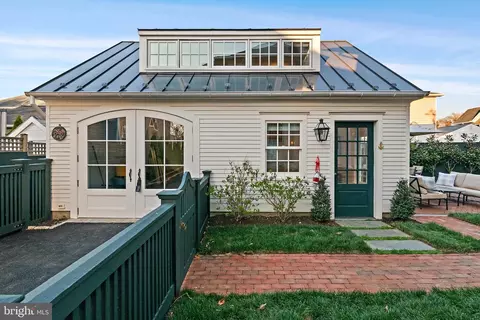 Exterior - 313 Washington St, Annapolis, MD 21403 photo 14 of 34