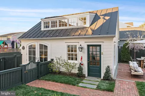 Exterior - 313 Washington St, Annapolis, MD 21403 photo 12 of 34