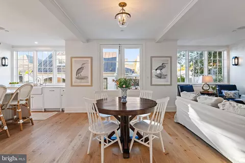Dining - 313 Washington St, Annapolis, MD 21403 photo 5 of 6