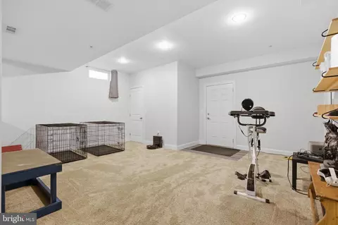 Entry Way - 7717 Colonial Beach Rd, Pasadena, MD 21122 photo 6 of 6