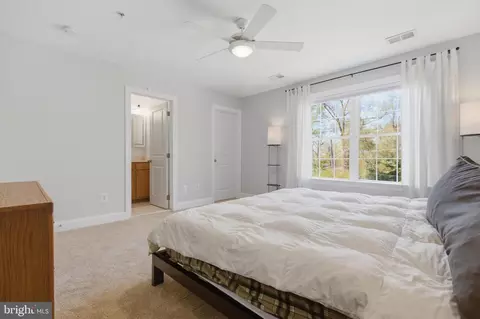 Bedroom - 7717 Colonial Beach Rd, Pasadena, MD 21122 photo 3 of 4