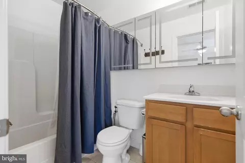 Bath - 7717 Colonial Beach Rd, Pasadena, MD 21122 photo 1 of 1