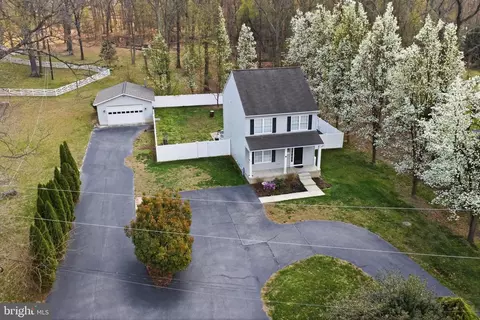Other - 7717 Colonial Beach Rd, Pasadena, MD 21122 photo 1 of 17