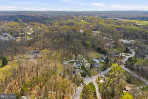 View/Area - 7717 Colonial Beach Rd, Pasadena, MD 21122 photo 5 of 6